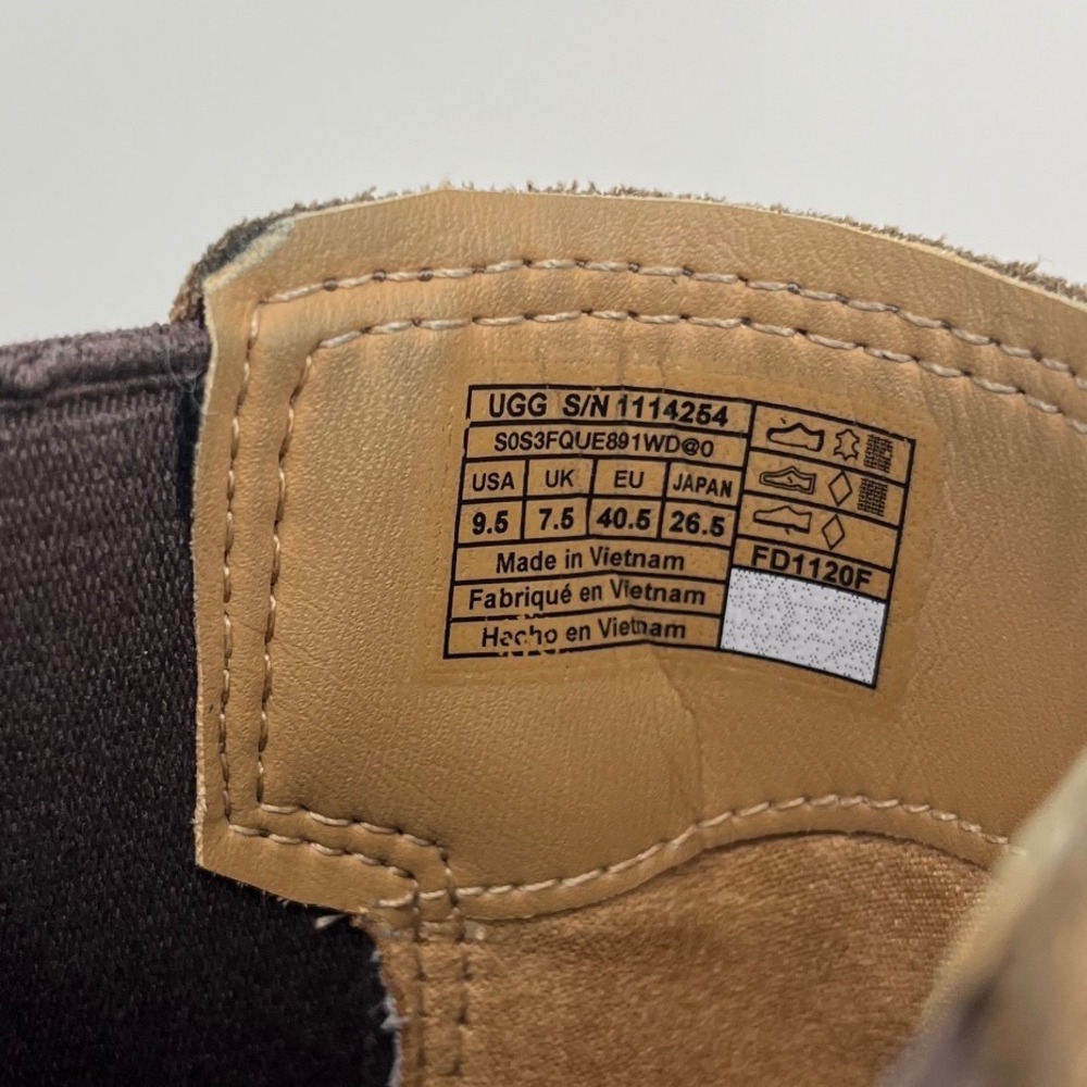 UGG Emmeth Chelsea Boot Coffee Grounds Suede Color‎ Boots Women's Size 9.5 - Picture 8 of 8